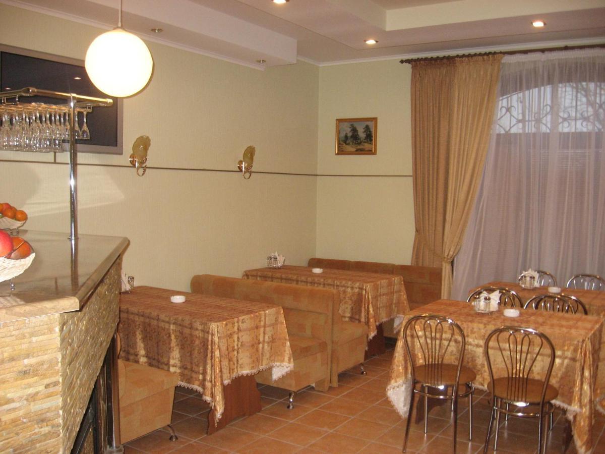 Hotel Nart Kharkiv Ngoại thất bức ảnh