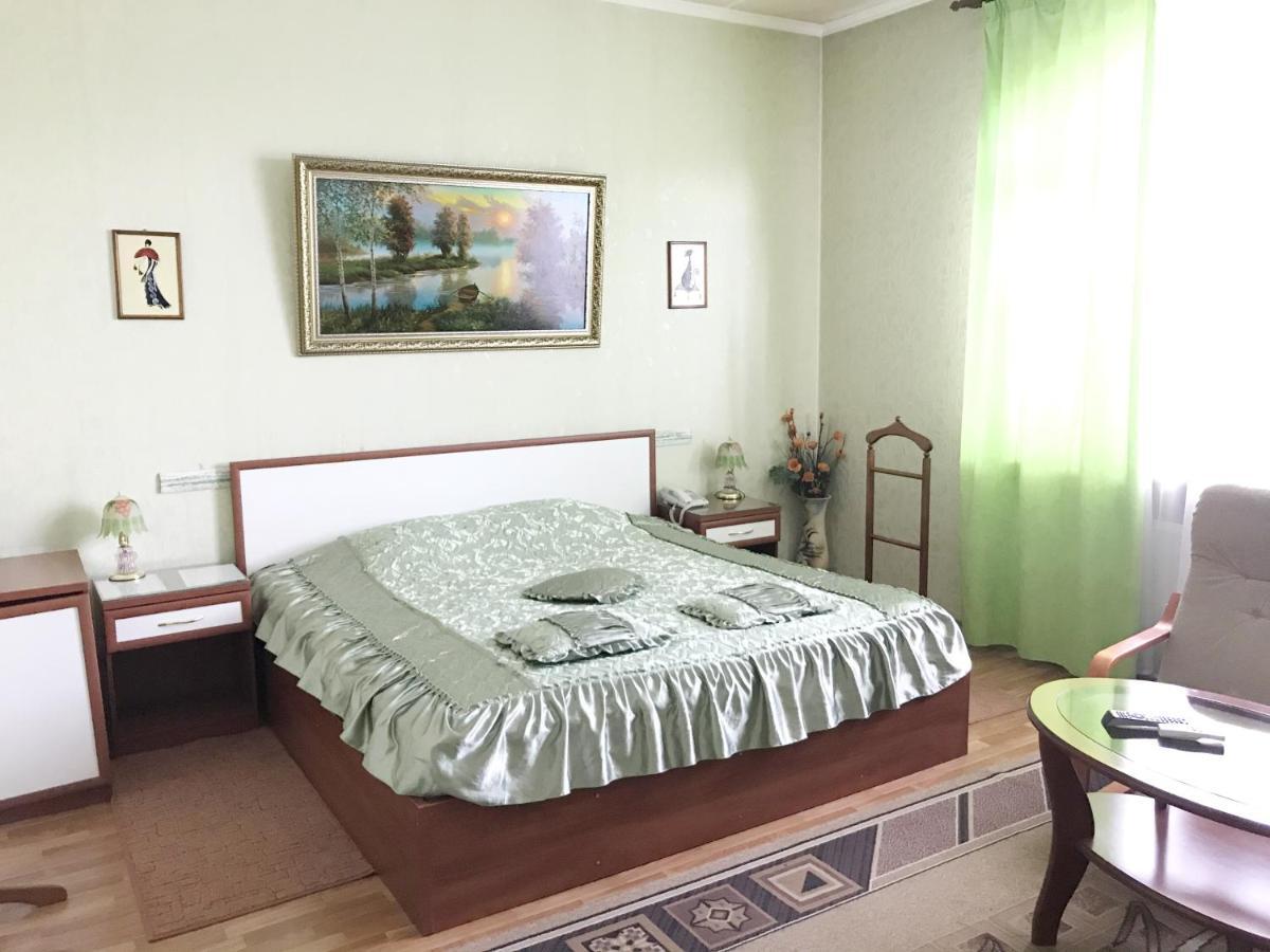 Hotel Nart Kharkiv Ngoại thất bức ảnh