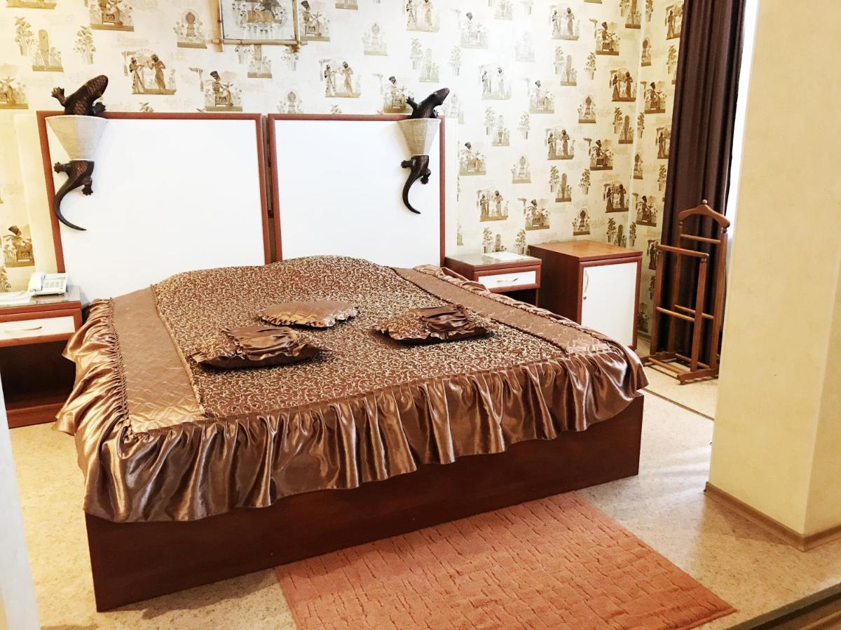 Hotel Nart Kharkiv Ngoại thất bức ảnh